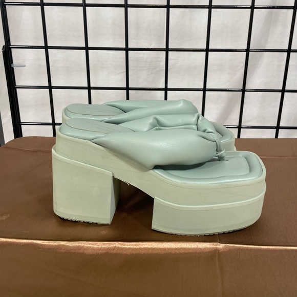 🚚 MOVING SALE Paloma Barcelo Litza Platform Sandals size 38 - Picture 5 of 15